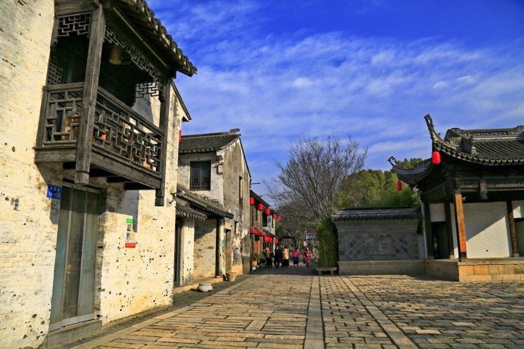 皇马vs拉斯帕尔马斯首发：塞巴略斯先发，居勒尔替补